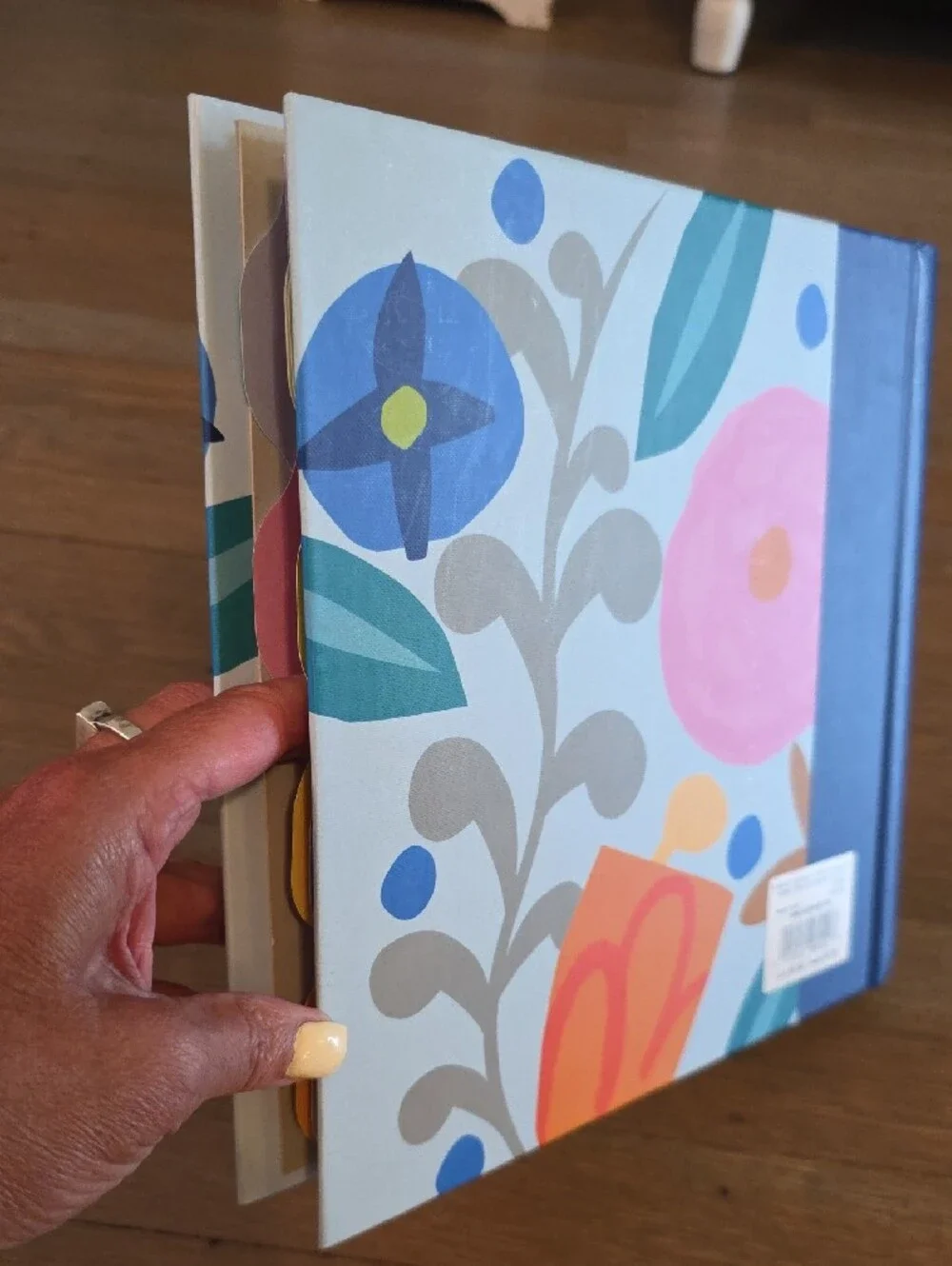 Hallmark Special Says Greeting Card Organizer:  Floral keepsake book NEW